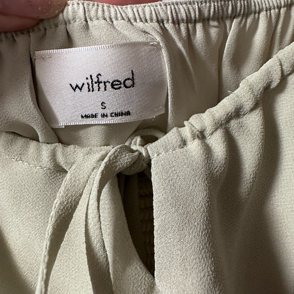 Aritzia Wilfred Midi Genoa Dress in Pastel Sage Green - Picture 4 of 7